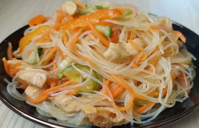 Фунчоза с курицей